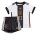 Billige Tyskland Ilkay Gundogan #21 Børnetøj Hjemmebanetrøje til baby VM 2022 Kortærmet (+ korte bukser)